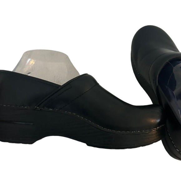 DANSKO PROFESSIONAL BLACK OIL LEATHER SLIP ON STAPLED CLOGS 9M 39 206020202 - Picture 5 of 7